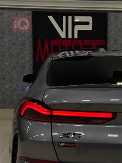 بی ئێم دەبڵیو X6